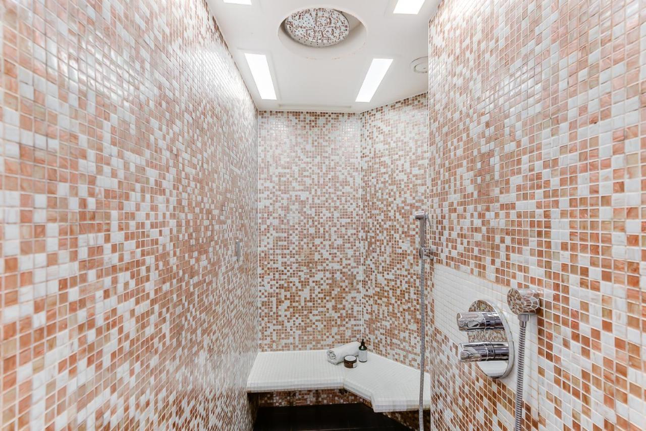 Brasss Hotel Suites Haarlem Exterior photo A shower